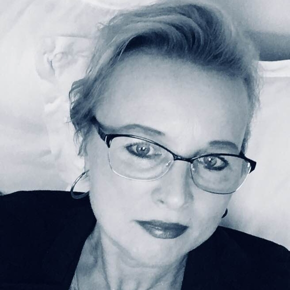 Meet your Posher, Violet - Picture 1 of 1